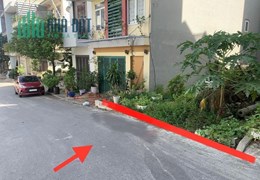 BÁN CẮT LỖ MẢNH ĐẤT HÀ NỘI - 60M - 1 TỶ 4 - SỔ ĐỎ - ĐƯỜNG Ô TÔ TRÁNH NHAU
