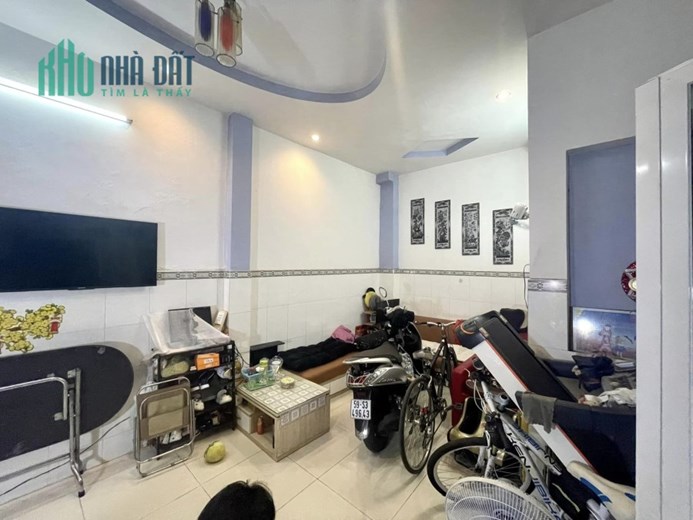 NHÀ ĐẸP HOÀNG HOA THÁM -50M2- 4X13 - SÁT HẺM Ô TÔ - GẦN MẶT TIỀN GIẢ CHỈ 4.5 TỶ
