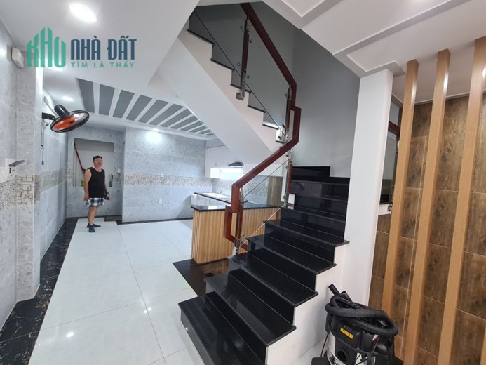 NHÀ ĐẸP PHẠM VĂN CHIÊU - 4X12 -LONG LANH- FULL NỌI THẤT- CHỈ 8 TỶ