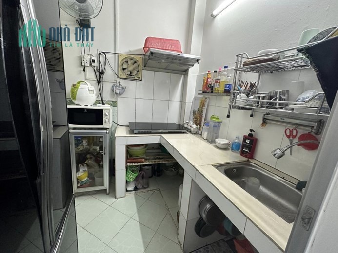 TRUNG TÂM Q3- NHÀ LÝ CHÍNH THẮNG- DIEN TÍCH 32M2- 4X8M- CHỈ 3.3 TỶ
