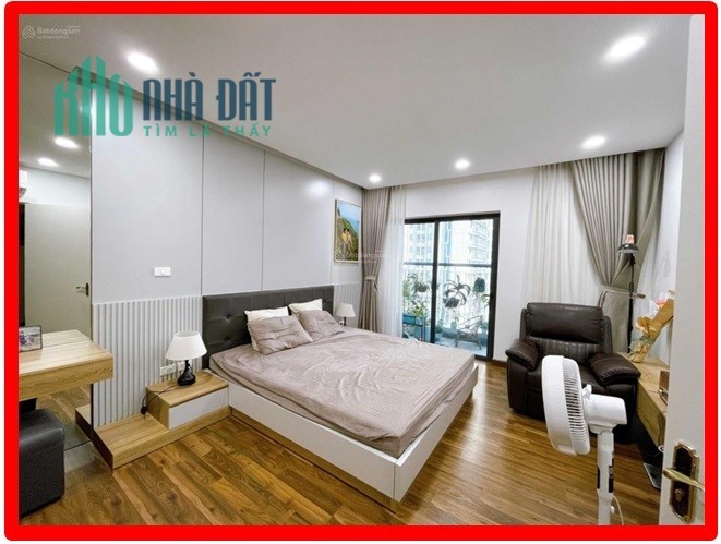 Chính chủ! Bán gấp căn góc R2 Goldmark City, tầng 10, 3PN, đủ nội thất, giá: 3.95 tỷ. LH 0975 553