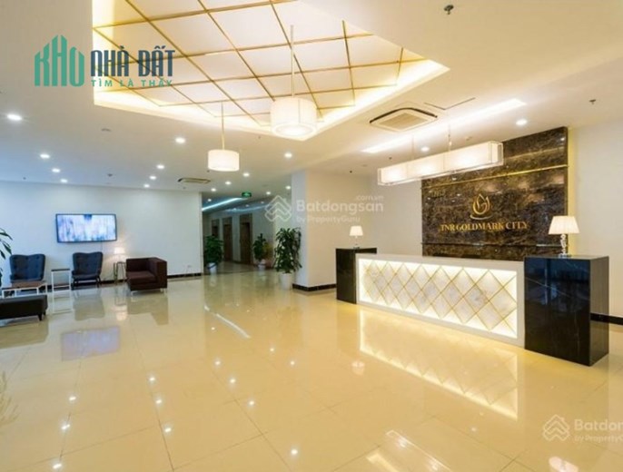 Chính chủ! Bán gấp căn góc R2 Goldmark City, tầng 10, 3PN, đủ nội thất, giá: 3.95 tỷ. LH 0975 553