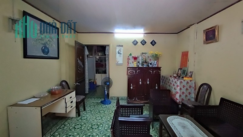 Nhà Cũ Tiện Xây Mới - CMT8, Ô Tô 1 xẹc - 70m2 (4x17.5) Vuông Đẹp