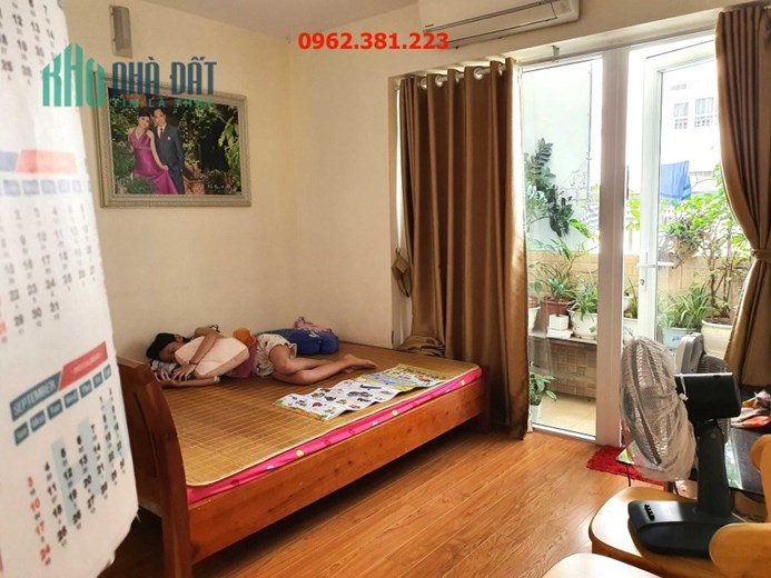 Chính chủ bán căn góc 70m2 siêu đẹp chung cư MIPEC KIẾN HƯNG Hà Đông.