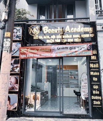 SANG NHƯỢNG LẠI MẶT BẰNG TIỆM GỘI ĐẦU DƯỠNG SINH - NAIL TP HỒ CHÍ MINH
