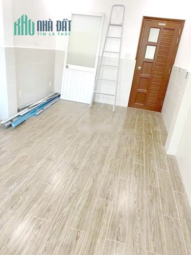 Nhà thuê Hẻm ôtô 4 tầng Nguyễn Biểu P2Q5 giá 13tr5