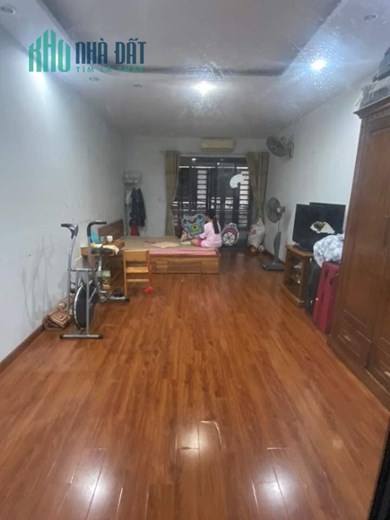Bán nhà phân lô Hoàng Quốc Việt Cầu Giấy 40m2 5 tầng kinh doanh ngõ thông chỉ 10 tỷ
