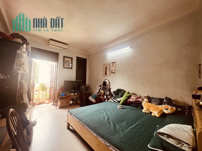 Bán GẤP! Nhà 4 tầng dân xây khu P/lô Đức Giang, ngõ ô tô, DT 65m2, MT 3.9m, giá 6.2 tỷ