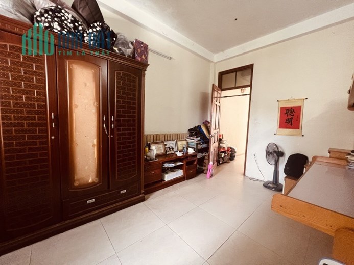 Bán GẤP! Nhà 4 tầng dân xây khu P/lô Đức Giang, ngõ ô tô, DT 65m2, MT 3.9m, giá 6.2 tỷ
