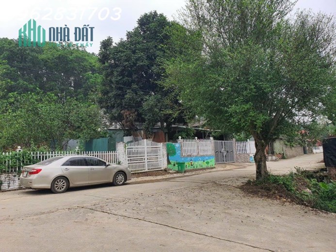 chủ cần tiền bán nhanh lô đất 900m xe oto tải tránh nhau giá cắt lỗ