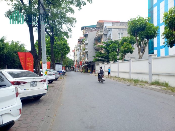 Bán nhà Cầu Diễn - Minh Khai gần 50m2, nhà thoáng trước sau, ngõ nông, ô tô gần hơn 3 tỷ
