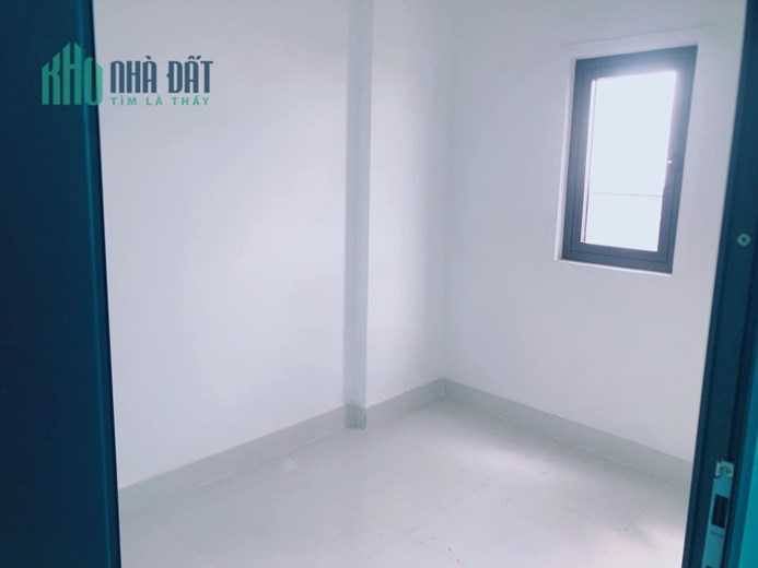NHÀ LÊ VĂN LƯƠNG, Q.7, HẼM 3M, DT: 4.3x7, 3 TẦNG, NHỈNH 3 TỶ.