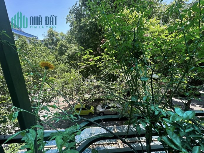 Bán Gấp Biệt Thự Việt Hưng Lô Góc-Vỉa hè Oto tránh-NT đẹp 230m mt 28m chỉ 34 tỷ