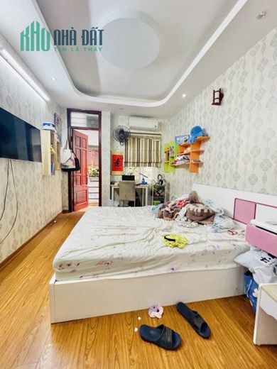 BÁN NHÀ PHỐ HỒNG MAI 45M - 5T - 4 NGỦ NGÕ NÔNG KHU VỰC DÂN TRÍ CAO YÊN TĨNH NHỈNH 4 TỶ