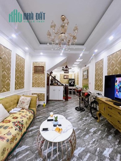 BÁN NHÀ NGỌC THỤY TẶNG NỘI THẤT – 41M2 x 4 TẦNG – 4.05 TỶ ( CÓ THƯƠNG LƯỢNG )