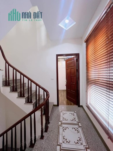 BÁN NHÀ NGỌC THỤY TẶNG NỘI THẤT – 41M2 x 4 TẦNG – 4.05 TỶ ( CÓ THƯƠNG LƯỢNG )