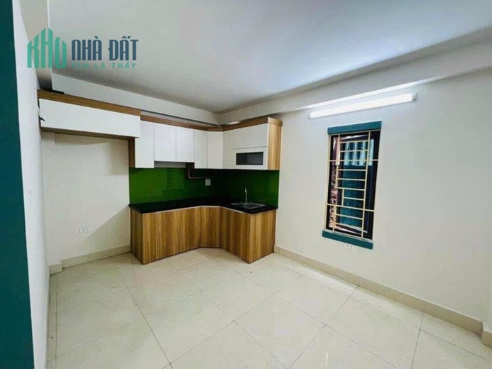 Bán căn nhà liền kề 3 tầng xây mới 100% gần cầu Đông Trù 2.x tỷ ( x có là bán). Lh 0981568317