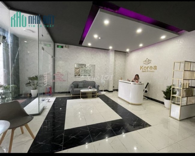 Sang nhượng spa Huỳnh Tấn Phát, Quận 7, DT 250m2