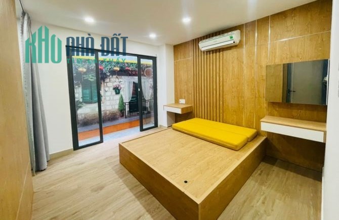 Chính chủ Bán nhà 2,5 tầng đường Bùi Công Trừng