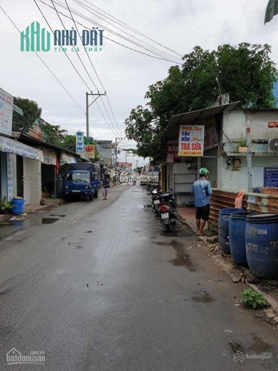 Cắt lỗ chính chủ bán gấp nhà TTHC Dĩ An, gần chợ Xóm Nghèo, sẵn phòng trọ & kiot, giá còn 6 tỷ
