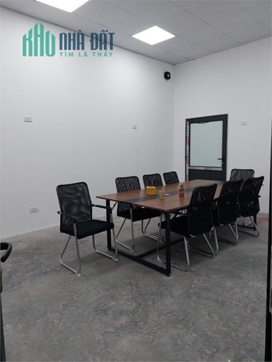 bán nhà xưởng, có đầy đủ pccc, skc, thổ cư, nhà 2 lầu đã hoàn công đầy đủ. đang cho thuê