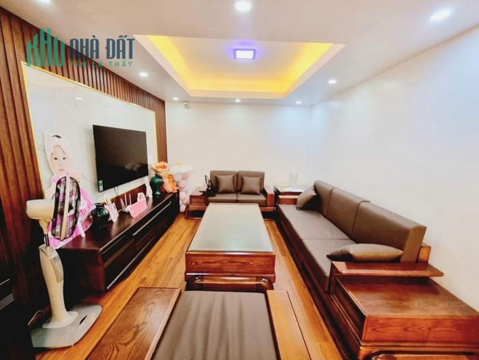 Bán nhà đẹp Ngõ 144 Quan Nhân, ngõ thông gần phố, sổ đẹp, tặng full đồ, 55m2*5T, 7 tỷ