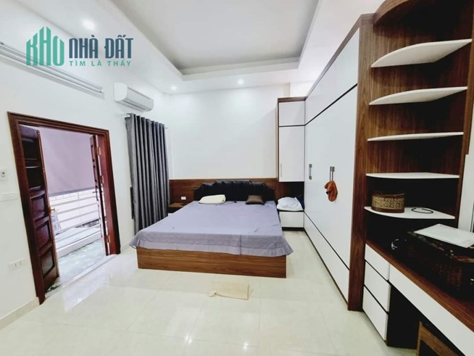 Bán nhà đẹp Ngõ 144 Quan Nhân, ngõ thông gần phố, sổ đẹp, tặng full đồ, 55m2*5T, 7 tỷ