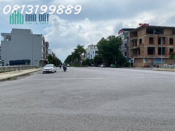 CHÍNH CHỦ CẦN BÁN LÔ ĐẤT 2 MẶT TIỀN ĐẦU CẦU ĐƯỜNG 39M LẠC LONG QUÂN. PHƯỜNG ĐÔNG VỆ