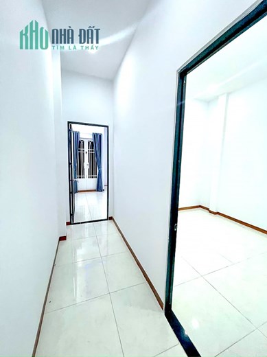 🏡 Nhà bán Ở đẹp 3 tầng, hẻm lớn - chợ 4 xã Hòa Bình Thoại Ngọc Hầu Tân Phú - 40m2 - 3 tỷ
