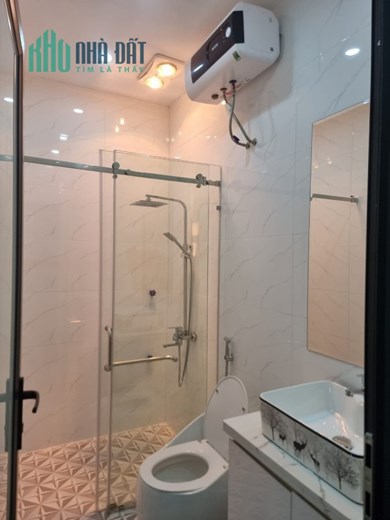 Bán nhà xây mới mặt đường Kiều Sơn - Văn Cao, 62m 4 tầng GIÁ 5 tỉ