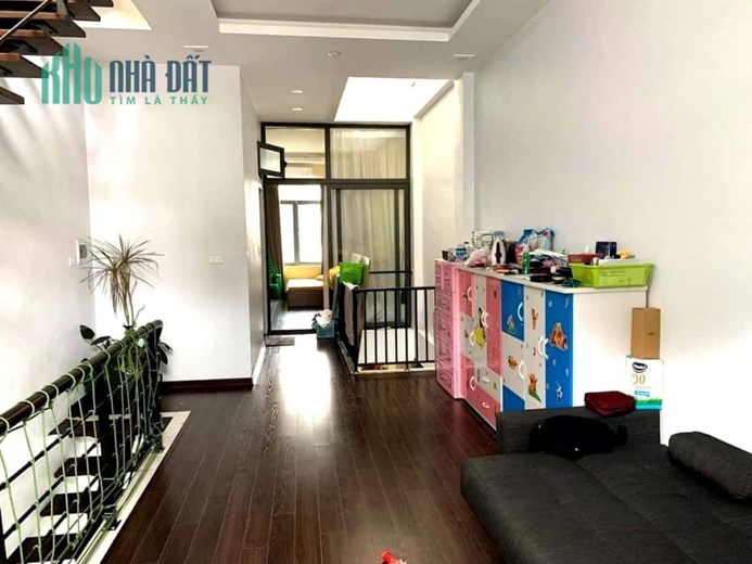 Giá cực SỐC! Chỉ 50tr/m2 có Nhà 3 tầng phố Ngô Gia Tự, gần ô tô, 80m2, MT 4.4m, giá 4 tỷ