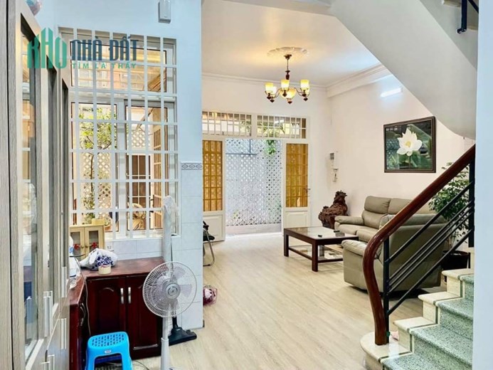 BÁN BIỆT THỰ MINI - 80M2 -GIÁ RẺ- NGANG KHỦNG - THIẾT KẾ ĐẸP. ĐƯỜNG NGUYỄN ĐÌNH CHÍNH PHÚ NHUẬN.