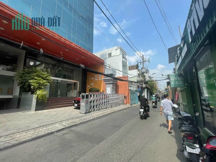 BÁN BIỆT THỰ MINI - 80M2 -GIÁ RẺ- NGANG KHỦNG - THIẾT KẾ ĐẸP. ĐƯỜNG NGUYỄN ĐÌNH CHÍNH PHÚ NHUẬN.