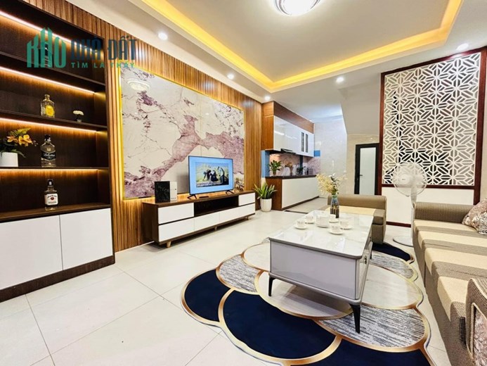 SIÊU PHẨM NHÀ ĐẸP 5 TẦNG PHỐ DƯƠNG QUẢNG HÀM QUẬN CẦU GIẤY DT:32M2 4 NGỦ MT:3.8M GIÁ: 4x TỶ .