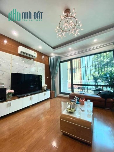 Chủ gửi bán gấp nhà phố Lê Duẩn, Đống Đa 75m2, 4 tầng, giá nhỉnh 6 tỷ