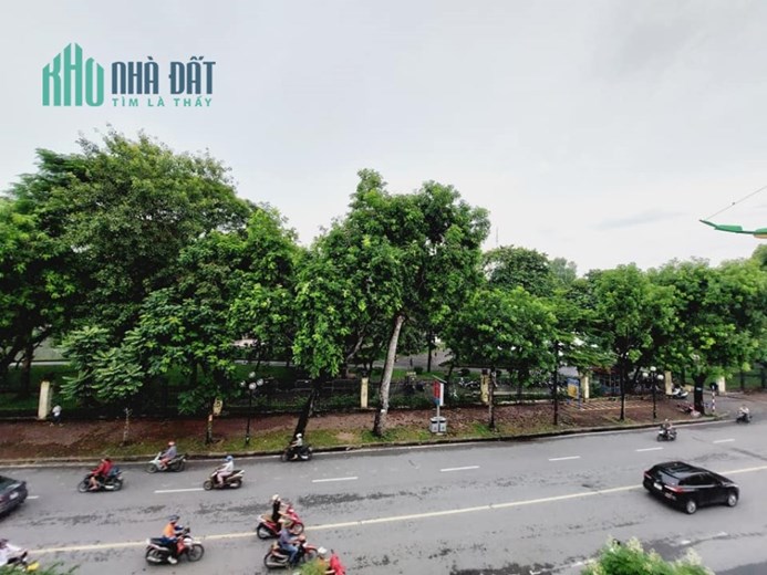 Chủ gửi bán gấp nhà phố Lê Duẩn, Đống Đa 75m2, 4 tầng, giá nhỉnh 6 tỷ