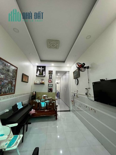 NHÀ BÁN  ĐƯỜNG PHAN VĂN TRỊ-TRUNG TÂM BÌNH THẠNH - NHÀ CHÍNH CHỦ XÂY Ở CÒN MỚI - NỘI THẤT CAO CẤP -