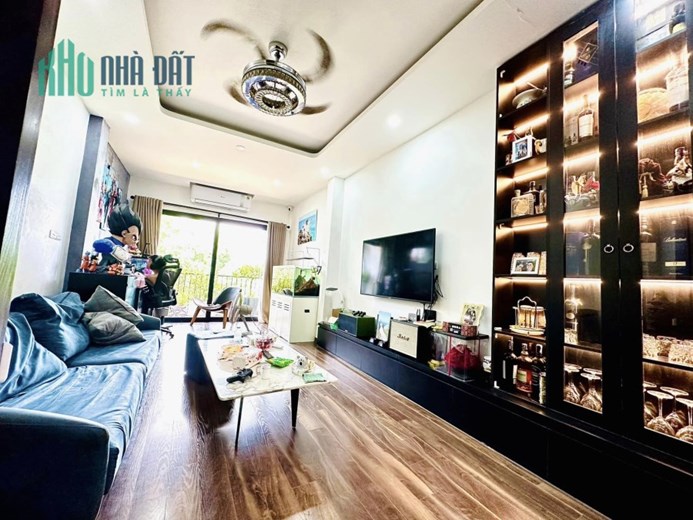 BÁN NHÀ NGÕ LINH QUANG ĐỐNG ĐA HN. NHÀ ĐẸP 5M Ô TÔ TRÁNH . GIÁ NHỈNH 100TR/M2