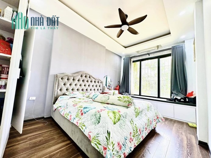 BÁN NHÀ NGÕ LINH QUANG ĐỐNG ĐA HN. NHÀ ĐẸP 5M Ô TÔ TRÁNH . GIÁ NHỈNH 100TR/M2