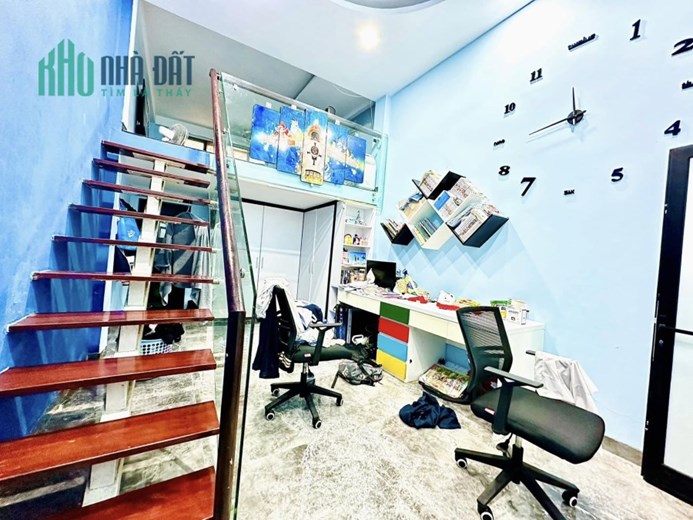 BÁN NHÀ NGÕ LINH QUANG ĐỐNG ĐA HN. NHÀ ĐẸP 5M Ô TÔ TRÁNH . GIÁ NHỈNH 100TR/M2