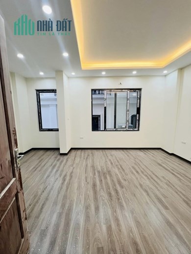 Bán nhà Mặt phố Nghi Tàm, Tây Hồ 4 làn Ô tô Vỉa hè Kinh doanh bất chấp 3.9 Tỷ