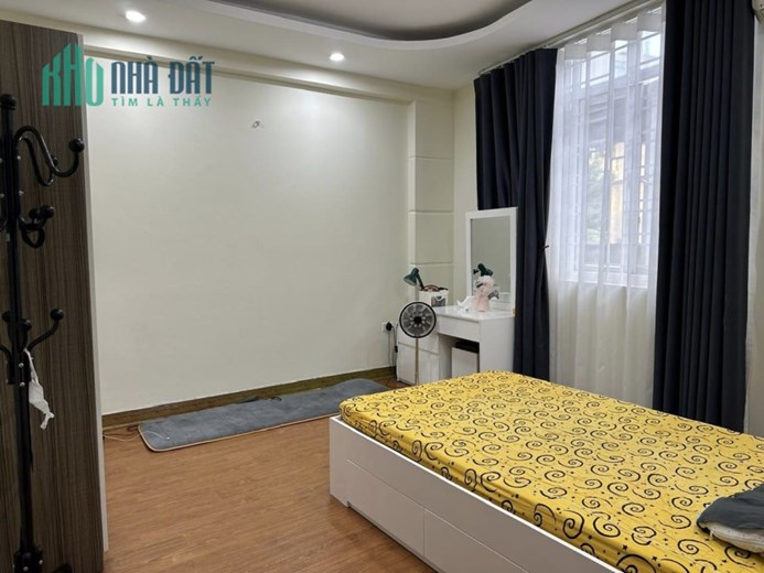 MỚI NÀY!!! Siêu phẩm ở luôn TT Ba Đình, Đội Cấn, 45m2  5Tầng, Nhỉnh 6.5Tỷ