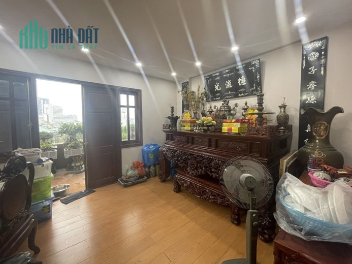 Mặt phố Thái Thịnh,100m2, 9T thang máy, ô tô tránh, kinh doanh - full nội thất giá 24,x tỷ