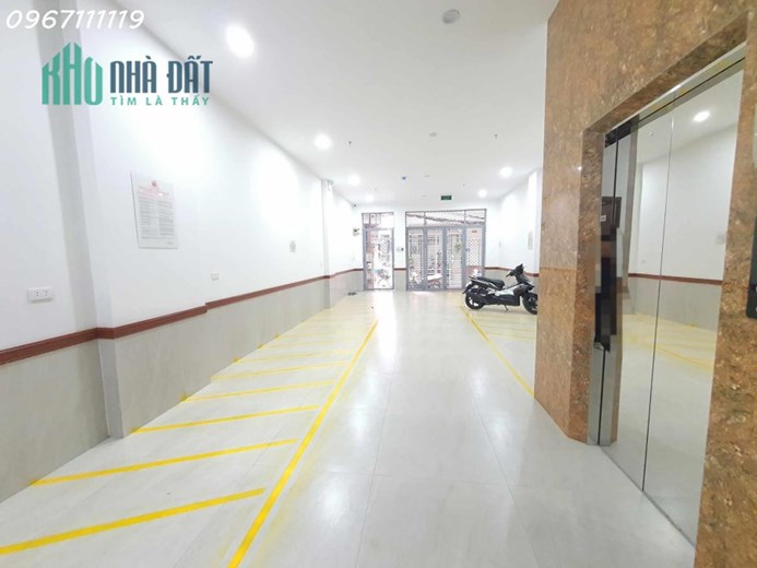 CCMN ĐỘI CẤN, 104M2, 8 TẦNG THANG MÁY, 22 PHÒNG CAO CẤP, DÒNG TIỀN 2 TỶ