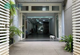 Mặt bằng tầng trệt + lửng mặt tiền Đường số 49, P.Tân Quy