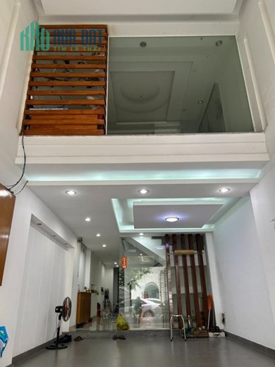 Mặt bằng tầng trệt + lửng mặt tiền Đường số 49, P.Tân Quy