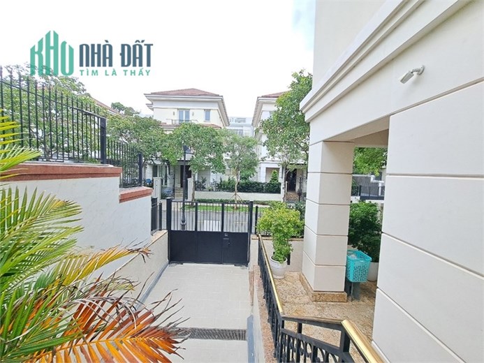 Cho thuê biệt thự Sala Thủ Thiêm Saroma Villa Quận 2 view công viên sinh thái