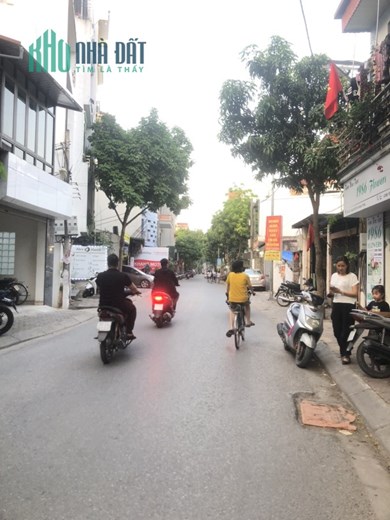 Bán đất Sài Đồng, ô tô tránh, 55 m2, mặt tiền 6,8 m, chỉ nhĩnh 5 tỷ.