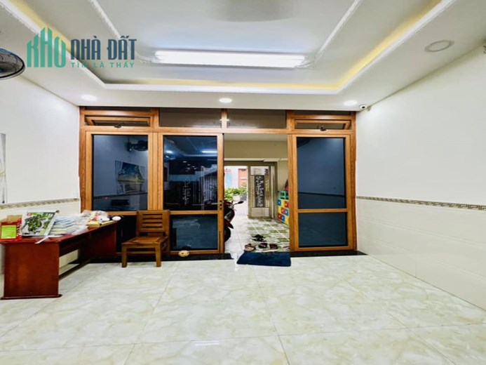 VỊ TRÍ ĐẸP, HXH TRÁNH NGAY NGUYỄN ẢNH THỦ Q12, 76M2, 2 TẦNG, 3 PN, KHÔNG LỘ GIỚI, NHÀ ĐẸP Ở NGAY.