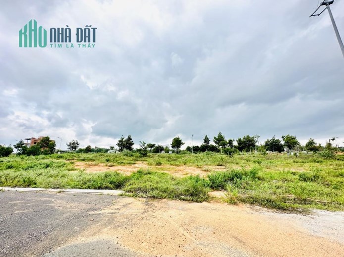 Chính chủ gửi bán lô đất đẹp hướng biển thuộc KĐT Queen Pearl GĐ1 - Phan Thiết